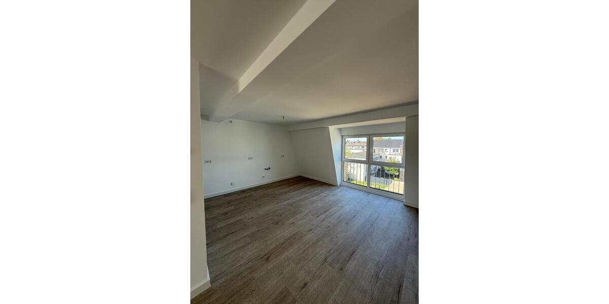 Top-Investment in Moers – saniertes Mehrfamilienhaus, provisionsf zimmer