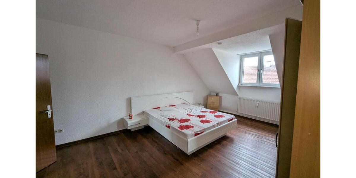 Preis Reduziert! Schöne 55 qm DG-Wohnung in GE Bulmke günstig. 2 zimmer