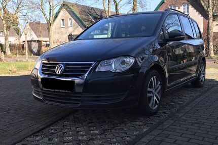 VW Touran 252.000 km 3.999 € Moers 47443