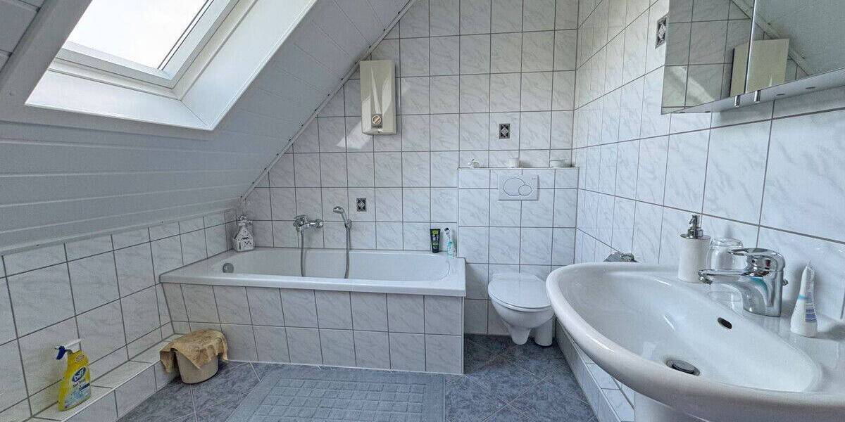 Einfamilienhaus Voerde Stockum - 5 Zimmer, 110 m&sup2;, 455.000&euro; | Angebot:26862408