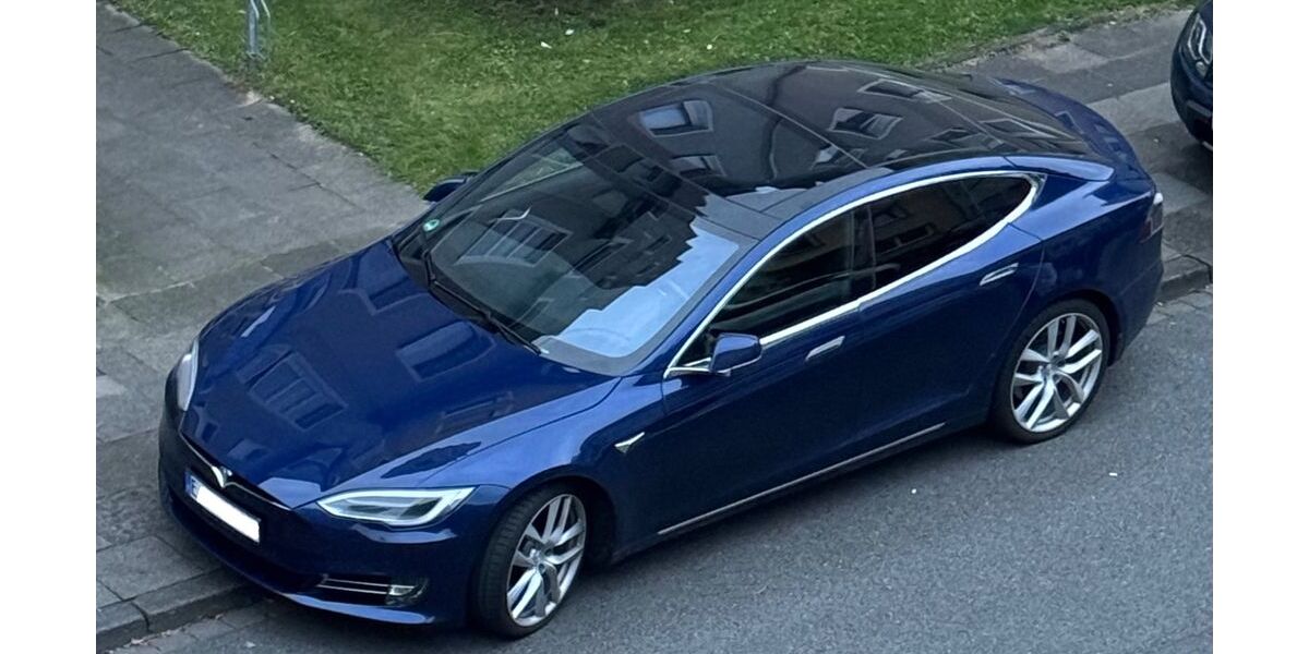 Tesla Model S 202.000 km 38.500 &euro; Essen 45327