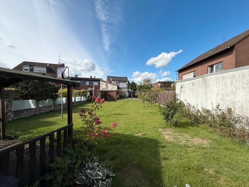 Freistehendes Einfamilienhaus mit Einliegerwohnung zimmer