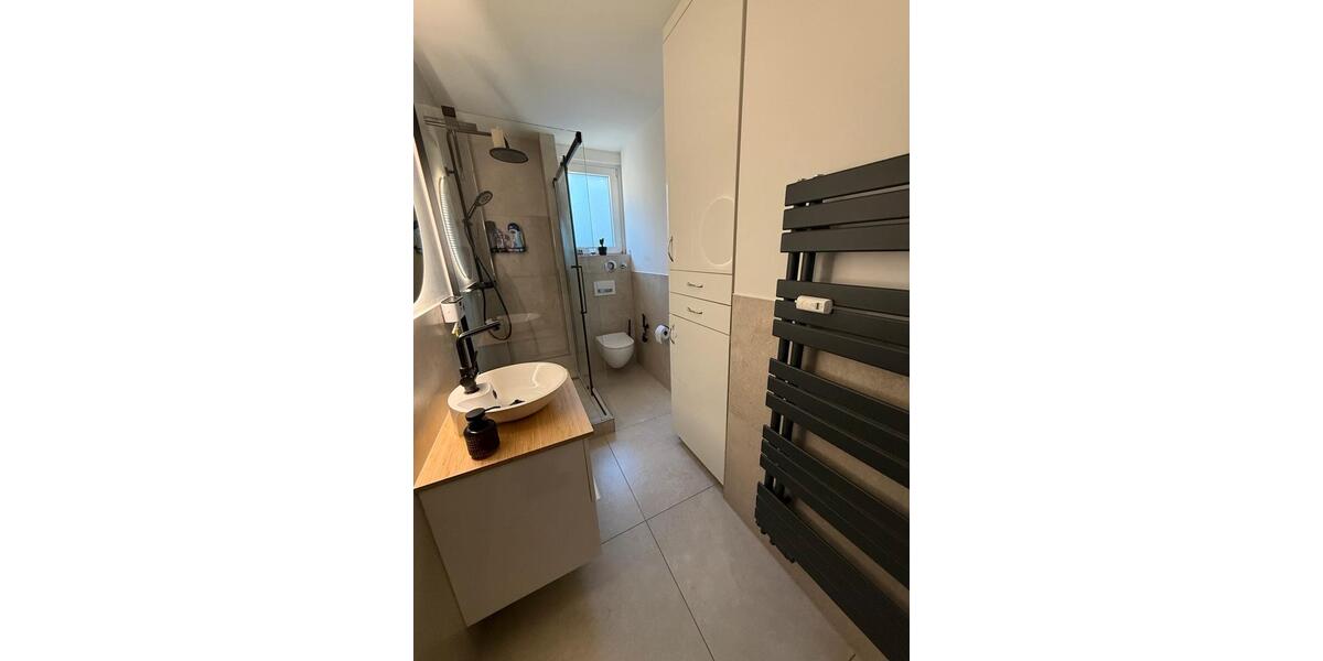 Etagenwohnung Essen Stadtbezirk VI - 3 Zimmer, 75 m&sup2;, 1.100&euro; | Angebot:25363523