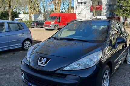 Peugeot 207 104.000 km 2.999 &euro; Dinslaken 46537