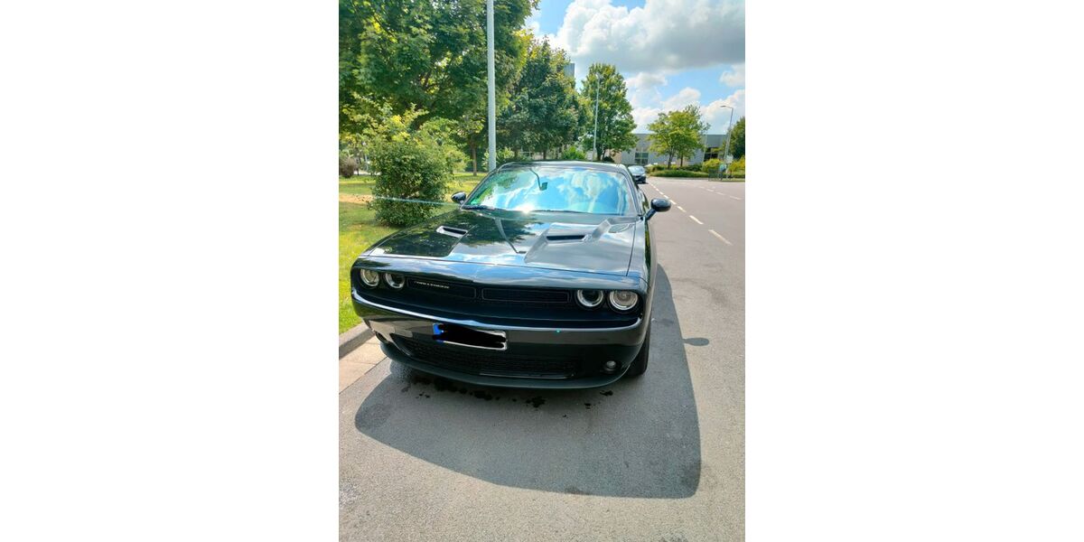Dodge Challenger 32.000 km 32.999 € Duisburg 47269