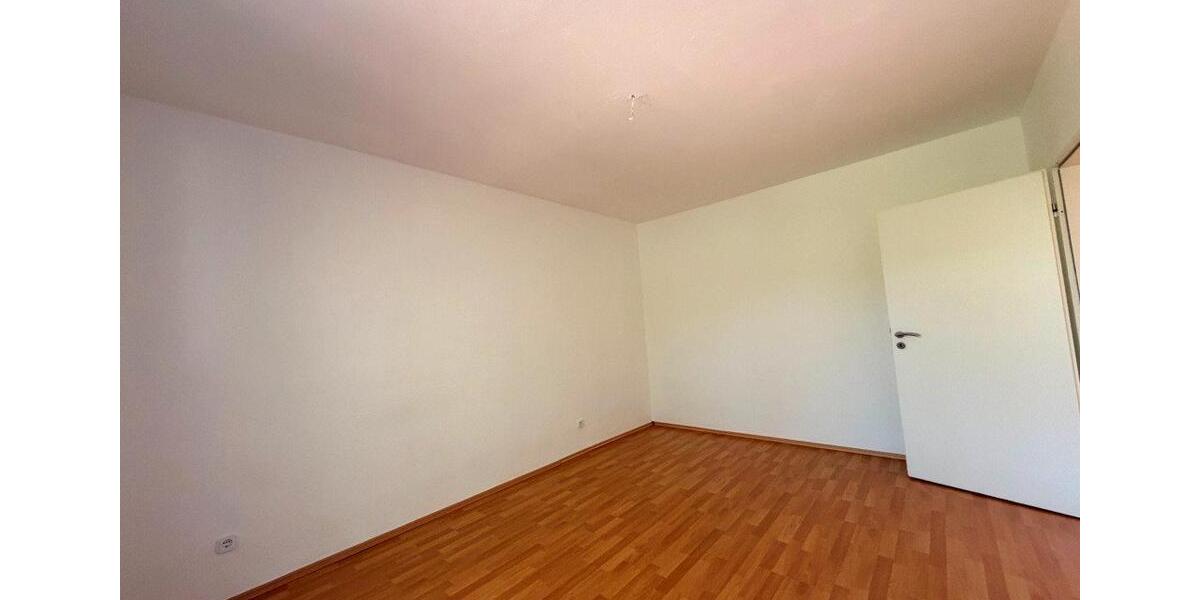 Etagenwohnung Bottrop Feldhausen - 3 Zimmer, 74 m&sup2;, 700&euro; | Angebot:27624457