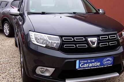 Dacia Sandero 85.900 km 9.880 &euro; Bottrop 46242