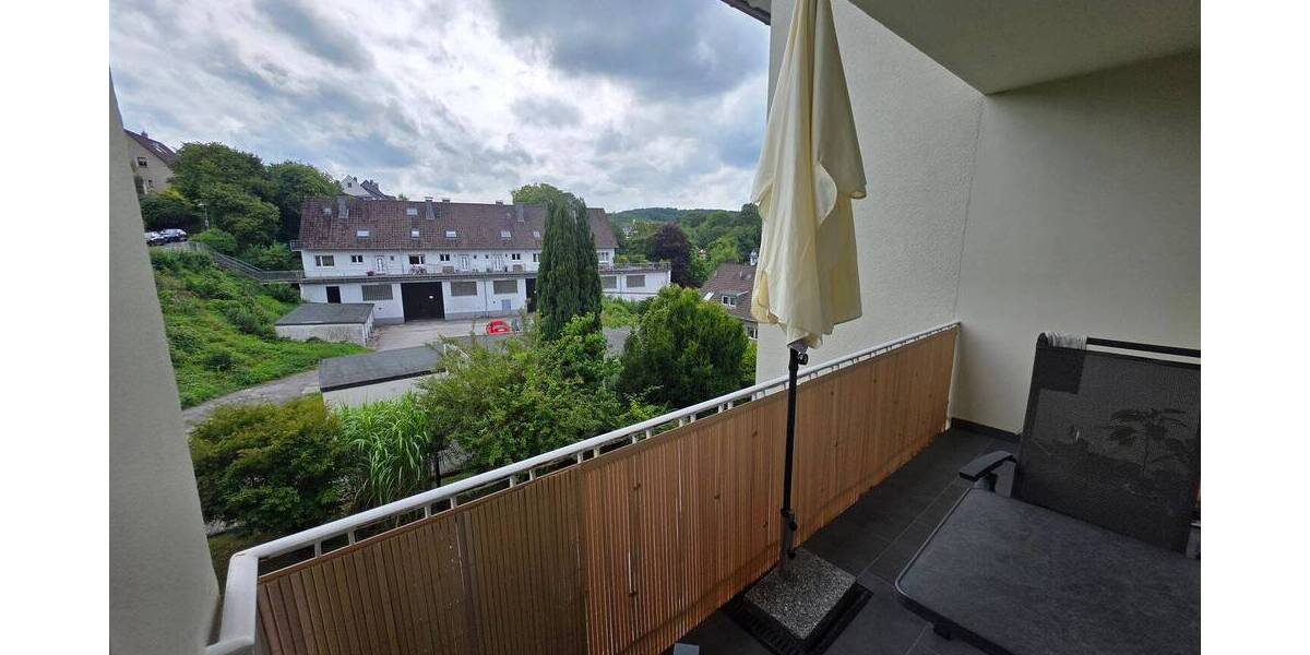 Großzügig geschnittene Wohnung in Velbert Neviges 3 zimmer