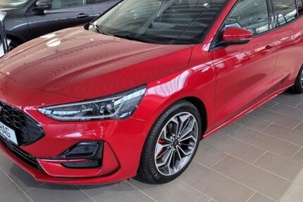 Ford Focus 28.900 km 22.880 &euro; Recklinghausen 45659