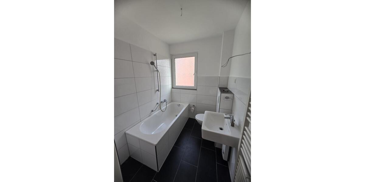 Etagenwohnung Duisburg Essenberg - 3 Zimmer, 65 m&sup2;, 460&euro; | Angebot:25418808