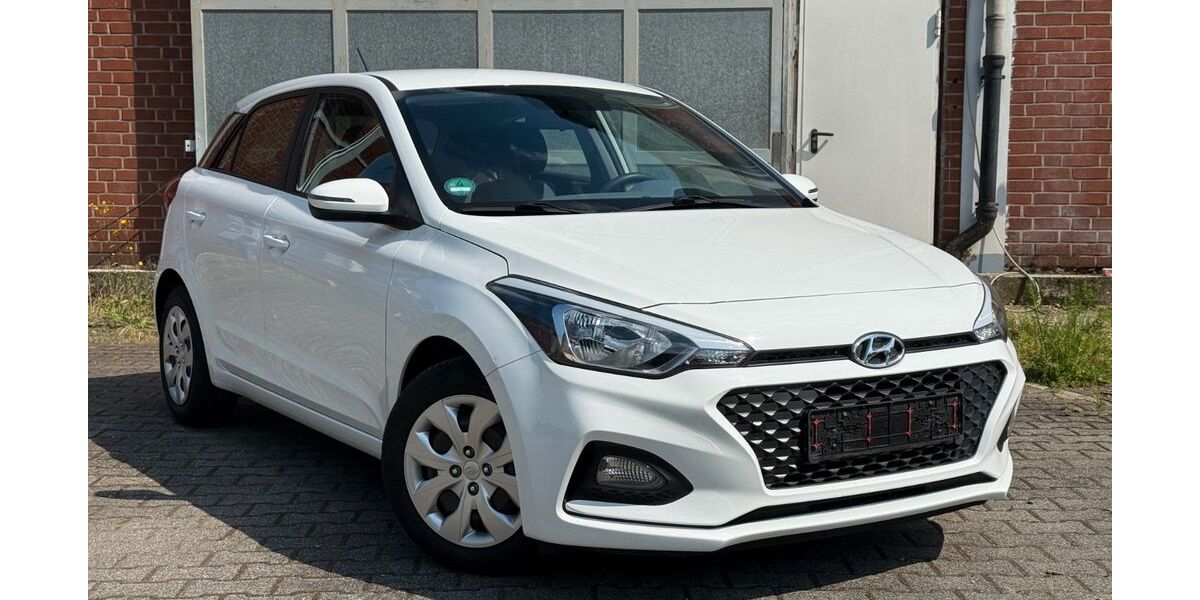 Hyundai i20 99.173 km 8.799 &euro; Oberhausen 46049