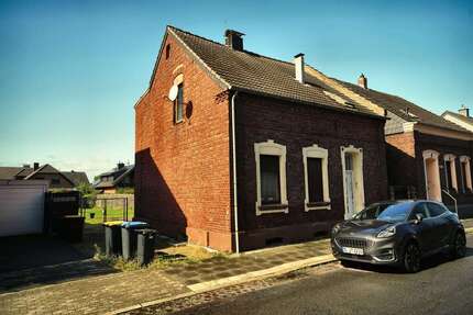 Haus Moers Hochstraß - 4 Zimmer, 123 m&sup2;, 250.000&euro; | Angebot:27077954