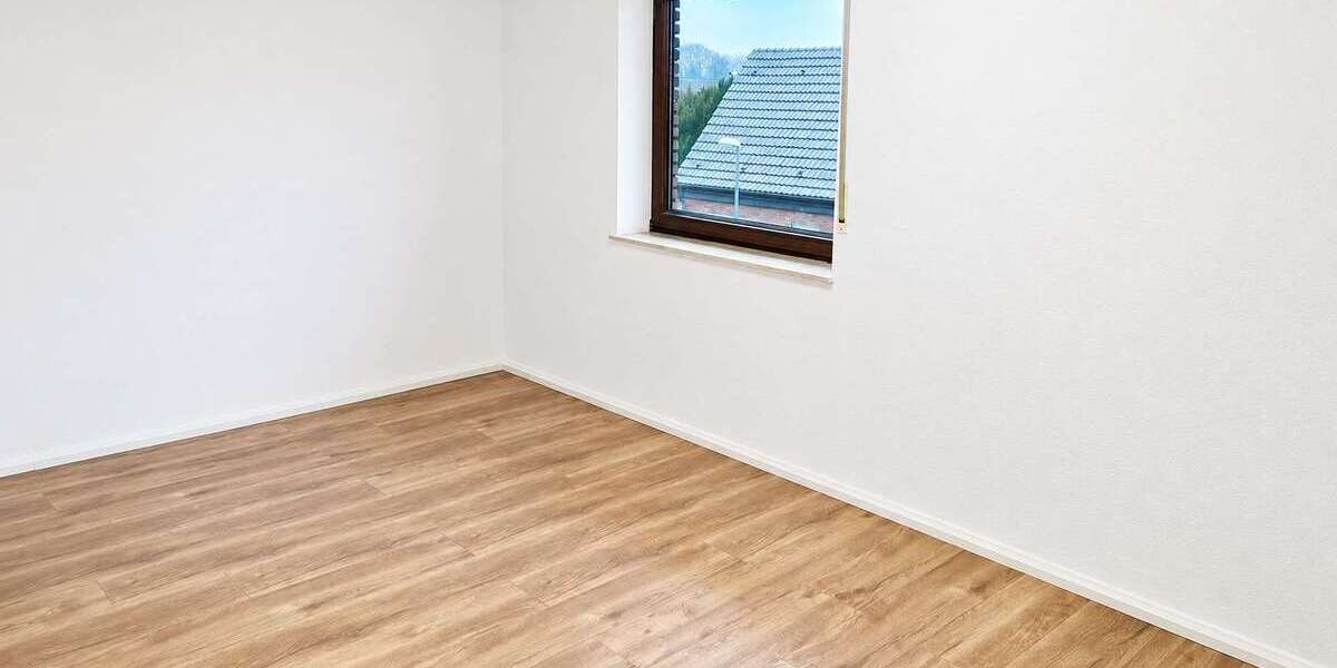 Etagenwohnung bottrop Ebel - 7 Zimmer, 188 m&sup2;, 1.800&euro; | Angebot:26916321