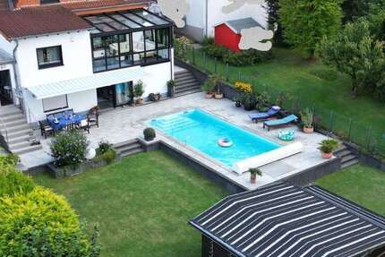 Haus zum Kaufen in Castrop-Rauxel 839.000 € 240 m²