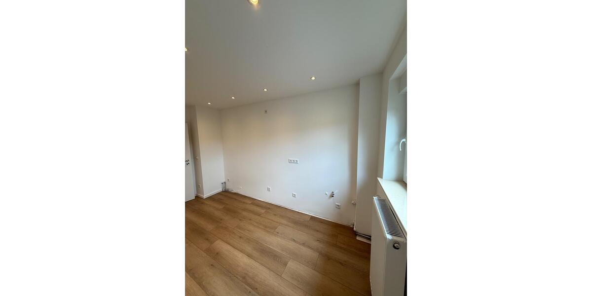 Etagenwohnung Moers Rheinkamp - 3 Zimmer, 79 m&sup2;, 1.550&euro; | Angebot:27619547