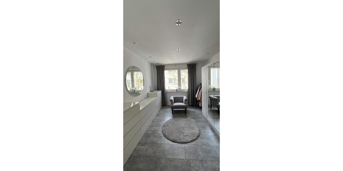 Etagenwohnung Essen Stadtkern - 3 Zimmer, 79 m&sup2;, 990&euro; | Angebot:26428292