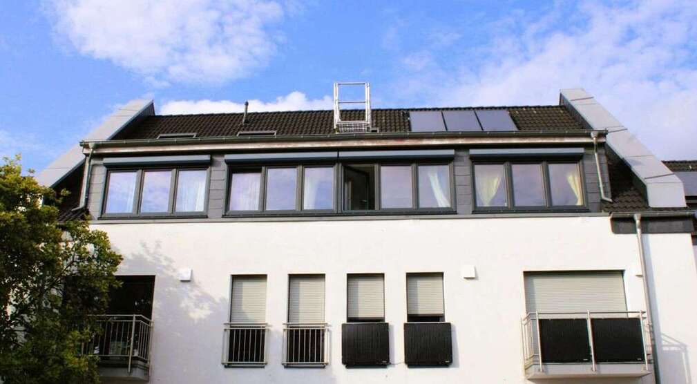 Wohnung zum Mieten in Düsseldorf 1.690 € 126.45 m² 4 zimmer
