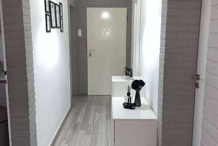 Wohnung Velbert Am Berg - 3.5 Zimmer, 62 m&sup2;, 570&euro; | Angebot:27085912