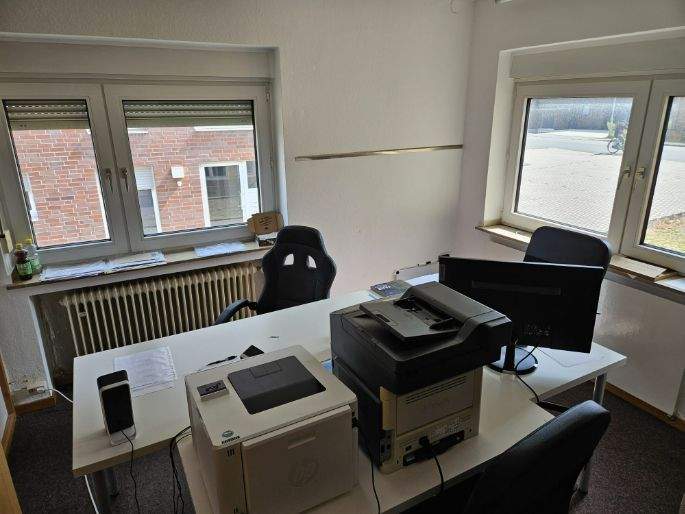 Helles ca. 10 qm Büro in Wesel - 247 Zugang, Parkplätze, 400€ warm zimmer