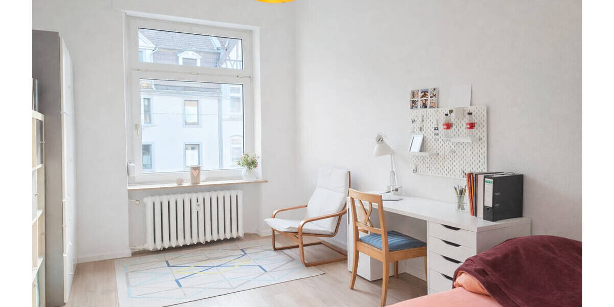 Recklinghausen-West! Helle, großzügige Altbauwohnung mit Balkon in zentraler Lage! - Etagenwohnung Recklinghausen Stadtmitte | Angebot:26056164