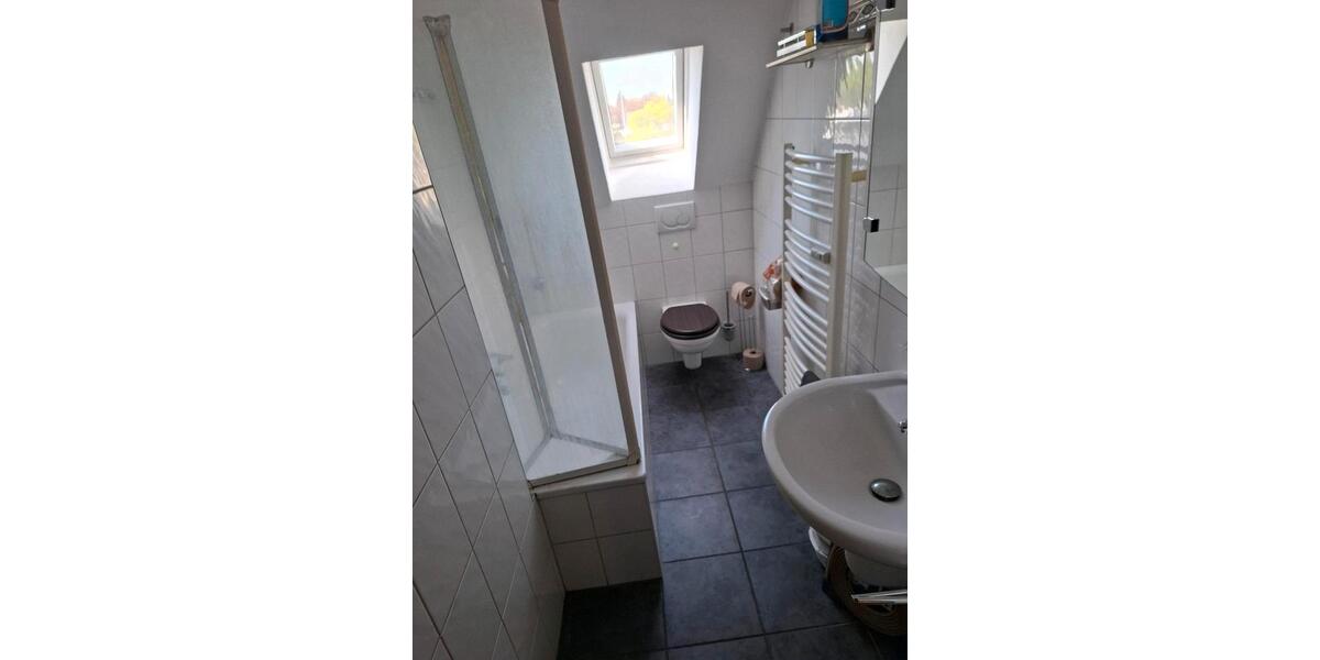 Dachgeschoßwohnung Gladbeck Alt-Rentfort - 3.5 Zimmer, 68 m&sup2;, 885&euro; | Angebot:26311838