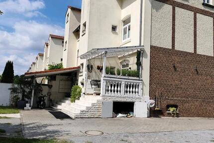 VON PRIVAT Charmante Doppelhaushälfte mit großem Potenzial zimmer