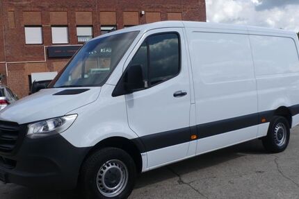 Mercedes-Benz Sprinter 211.500 km 16.950 &euro; Essen 45309