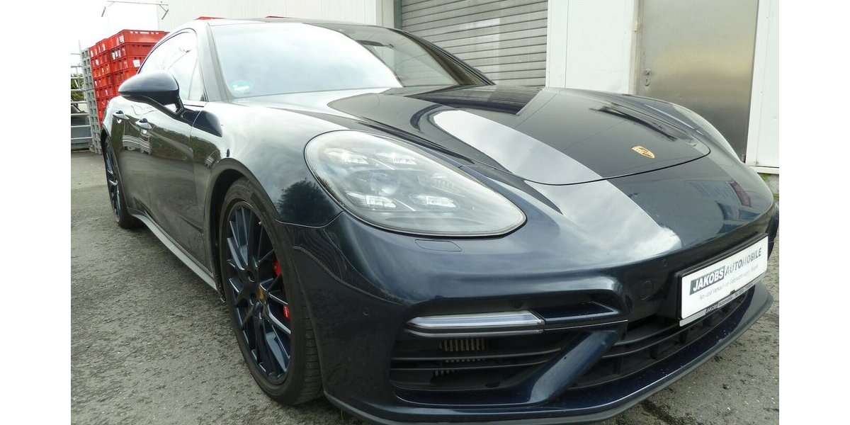 Porsche Panamera Turbo Sport Turismo Chrono Pano Matrix 105.000 km 62.900 € Ratingen 40885