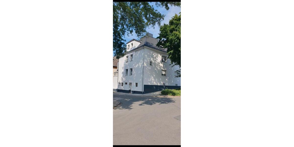 Dachgeschoßwohnung Essen Stadtbezirk IV - 2.5 Zimmer, 70 m&sup2;, 850&euro; | Angebot:27626925