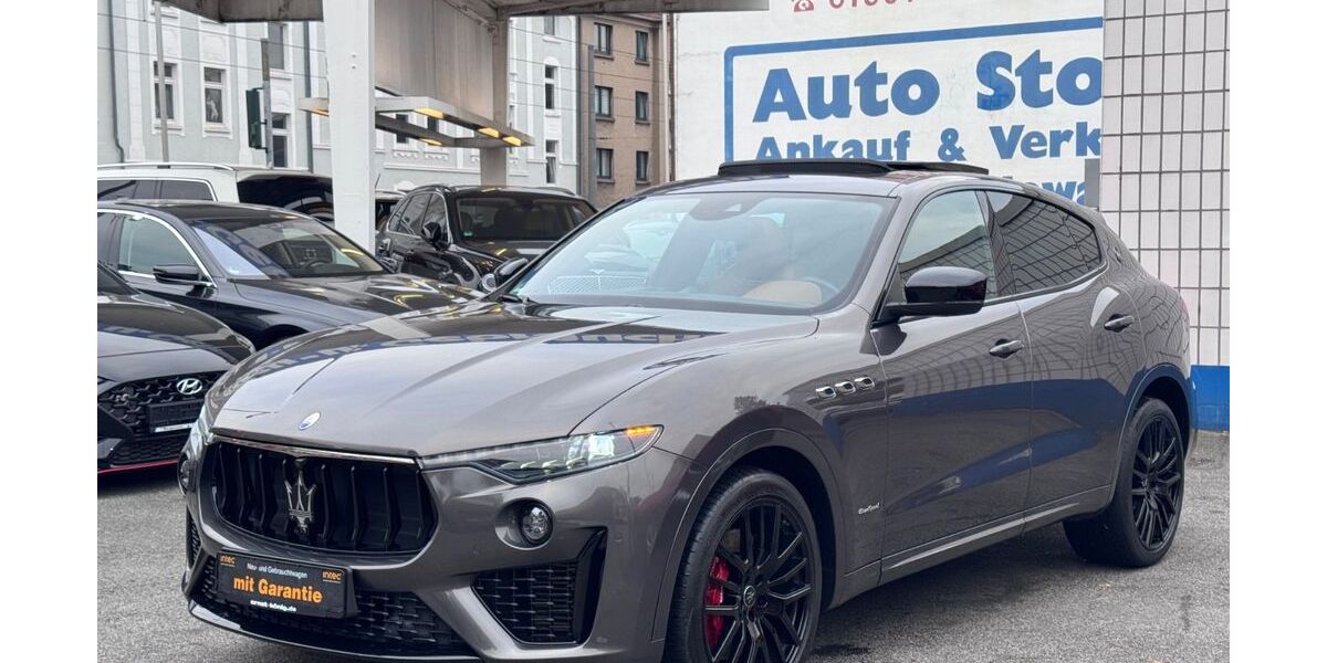 Maserati Levante 33.470 km 47.900 € Oberhausen 46045