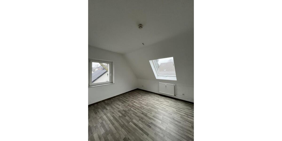 Bezugsfertige Wohnung - Einfach Möbel rein und Füße hoch! 3.5 zimmer