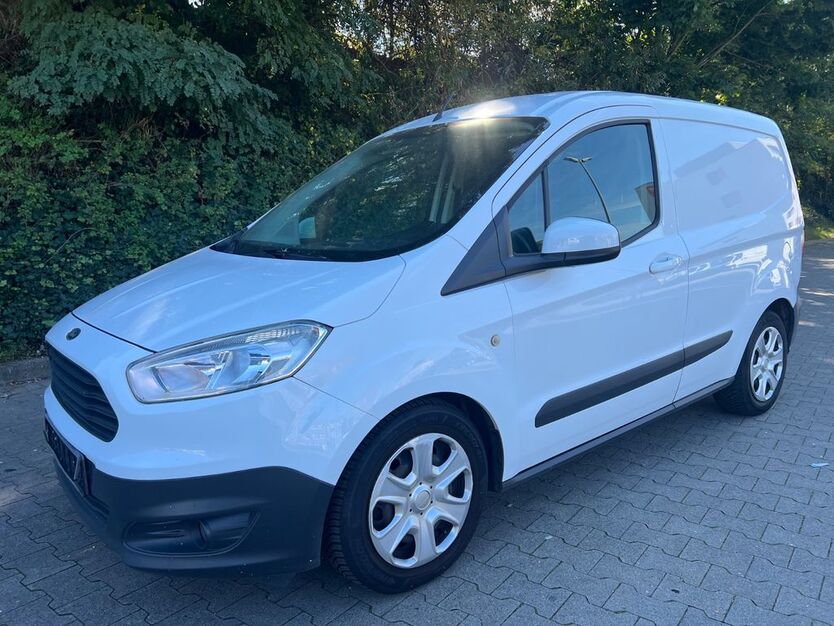 Ford Transit 126.213 km 4.890 € Essen 45139
