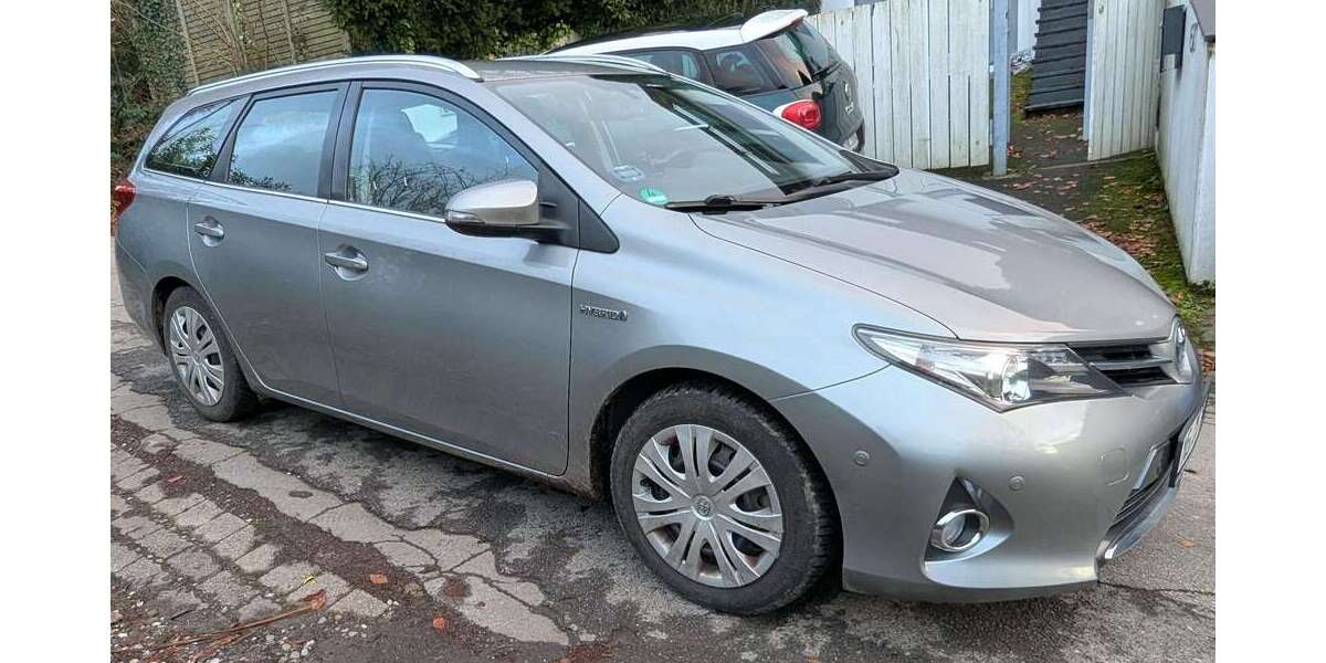 Toyota Auris 189.000 km 9.600 € Wülfrath 42489