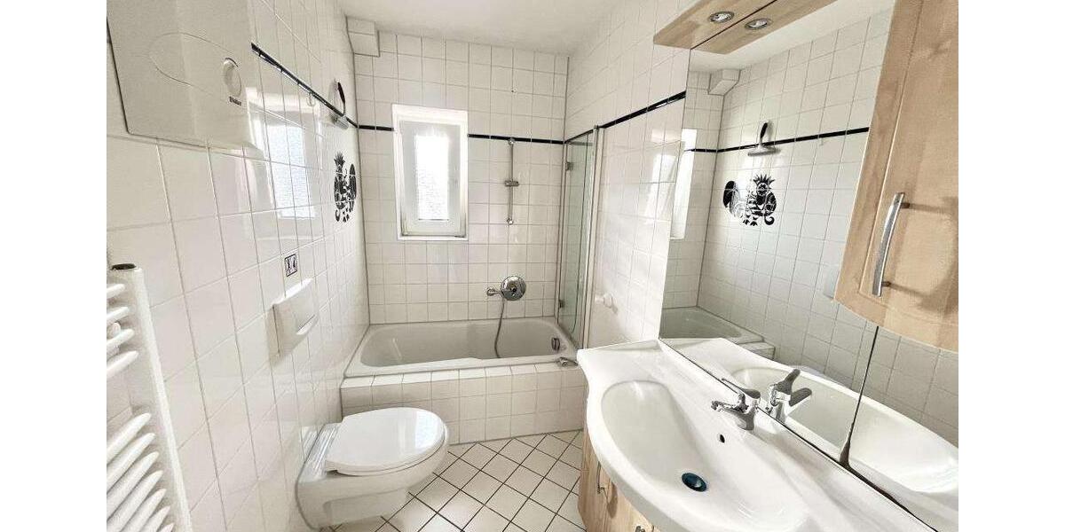 Etagenwohnung Gelsenkirchen Ückendorf - 3 Zimmer, 80 m&sup2;, 600&euro; | Angebot:26182873