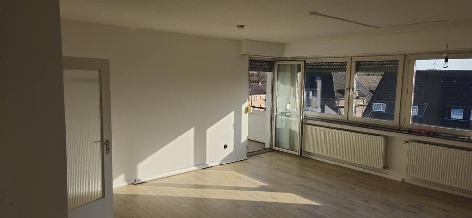 Dachgeschoßwohnung Recklinghausen Berghausen - 3 Zimmer, 82 m&sup2;, 650&euro; | Angebot:25325474