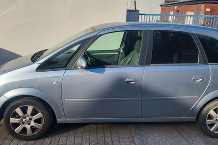 Opel Meriva 157.713 km 3.250 &euro; Duisburg 47228