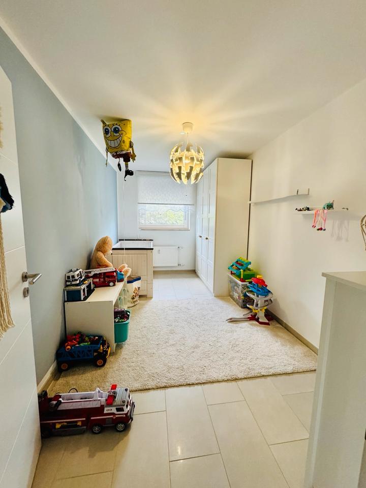 Familienfreundlich & modern - sanierte 4-Zimmer-ETW in OB-Lirich zimmer