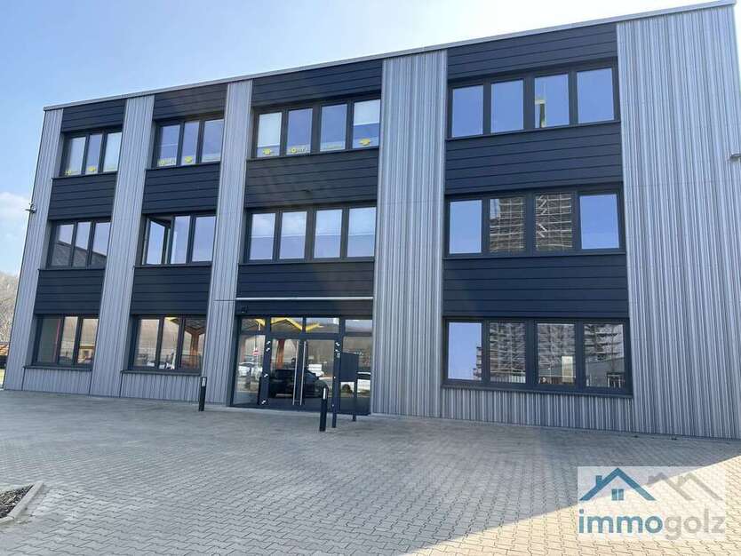 Büro in Dinslaken Lohberg 1.010,62 € 87.88 m²