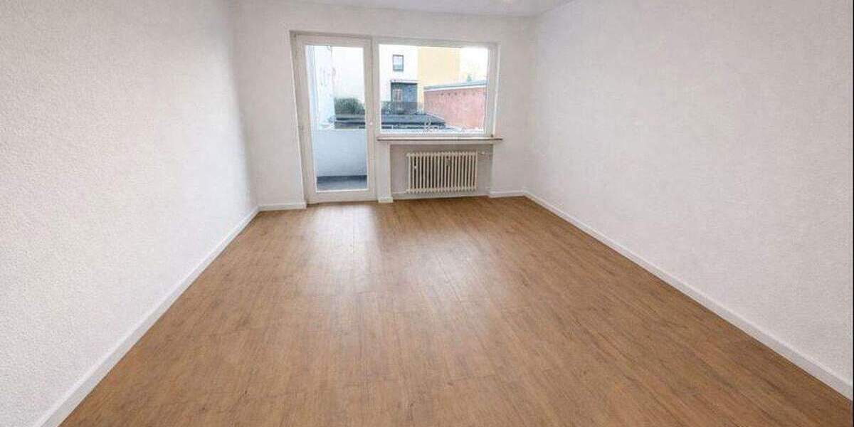 3-Zimmer-Wohnung (72 m²) mit Balkon - Erstbezug nach Sanierung 3 zimmer