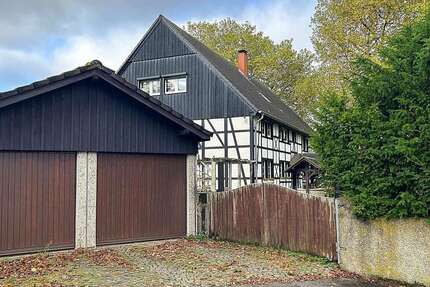 Haus zum Kaufen in Bochum 843.000 € 332 m² 8 zimmer