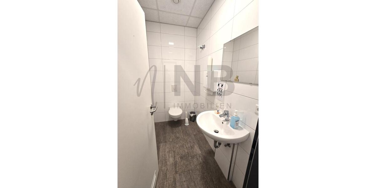 Räumlichkeiten für Pflegedienste o.ä. in Sterkrade-Mitte! zimmer