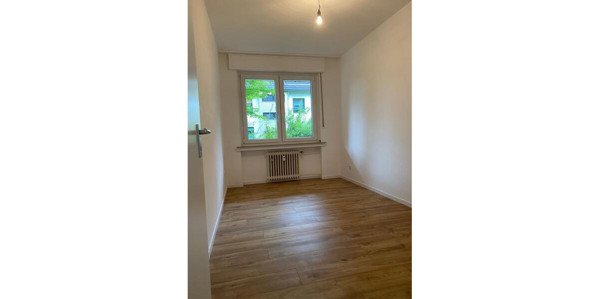 Hochparterre Essen Stadtbezirk VIII - 3 Zimmer, 74 m&sup2;, 725&euro; | Angebot:26662692
