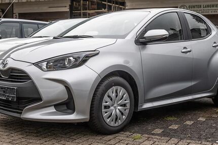 Toyota Yaris 4.523 km 15.288 € Recklinghausen 45659