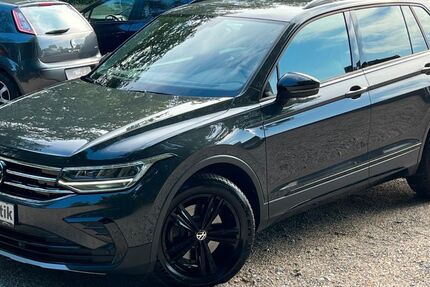 VW Tiguan 132.805 km 24.999 &euro; Duisburg 47137