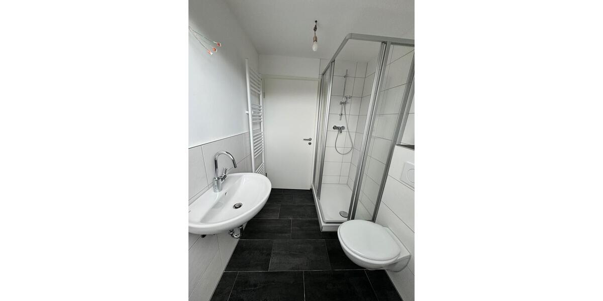 Dachgeschoßwohnung Gelsenkirchen Gelsenkirchen-Mitte - 1 Zimmer, 35 m&sup2;, 280&euro; | Angebot:26311873