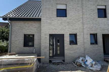 Haus zum Mieten in Wesel 1.650 € 130 m²