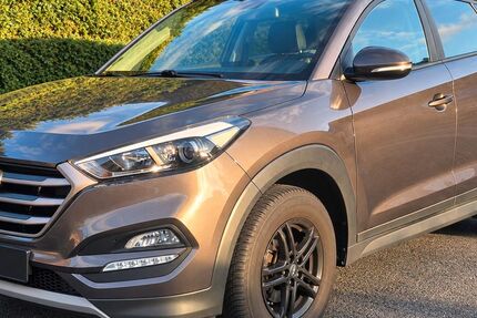Hyundai TUCSON 157.000 km 11.500 &euro; Moers 47441