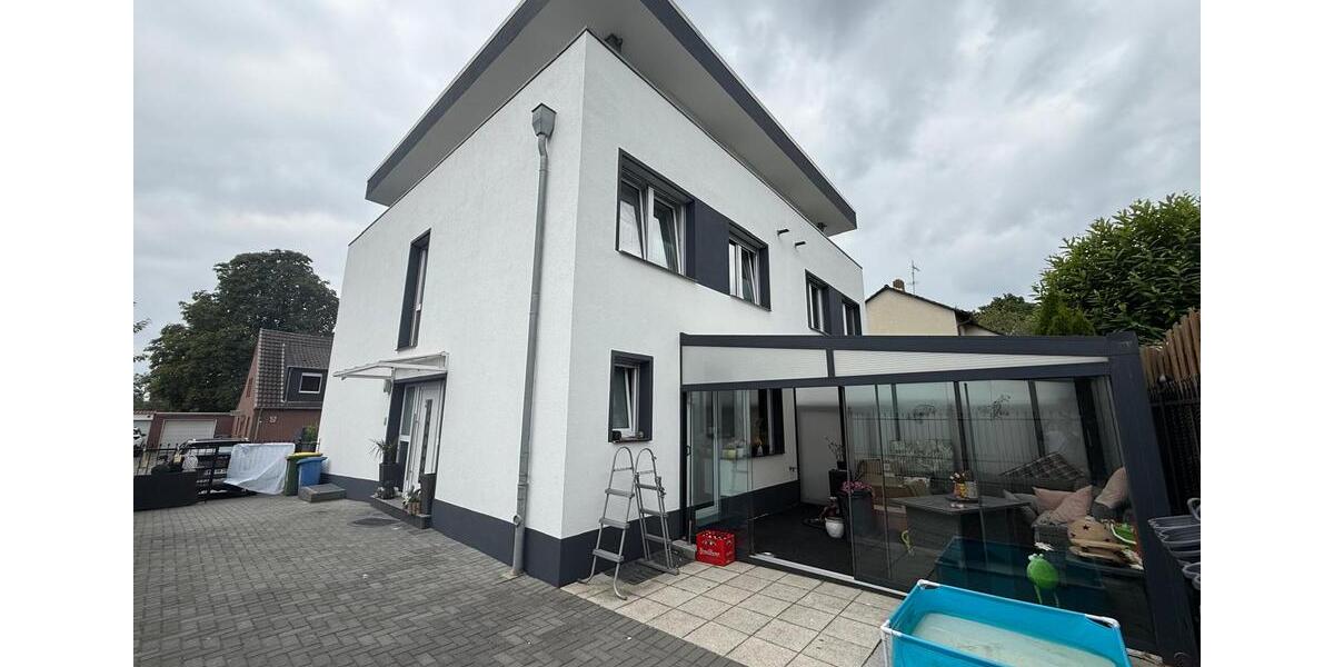 Doppelhaushälfte Oberhausen Biefang - 7 Zimmer, 161 m&sup2;, 1.950&euro; | Angebot:27615887