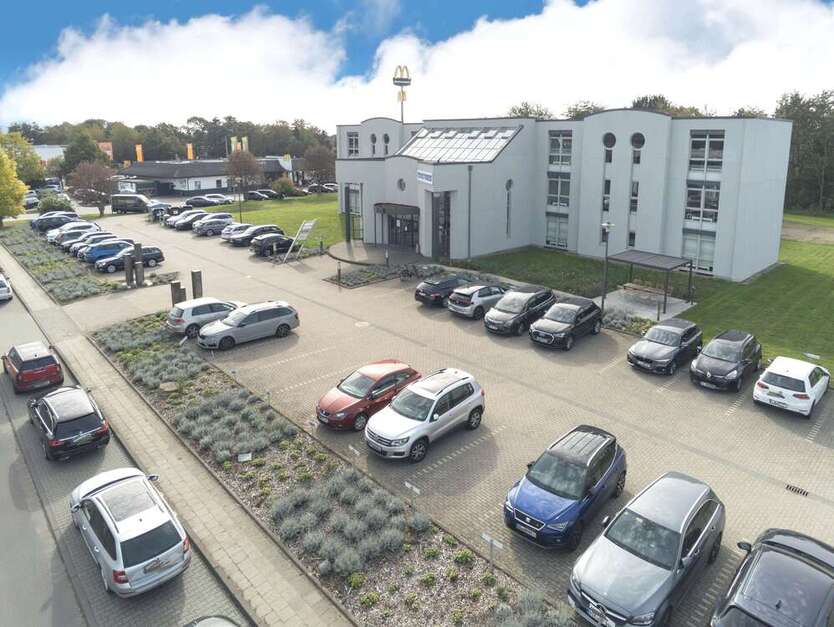 Büro in Willich 1.300 € 187 m²