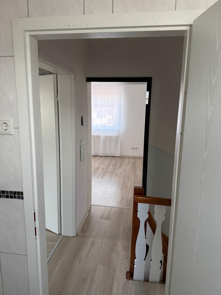 Freistehendes Einfamilienhaus mit Einliegerwohnung zimmer